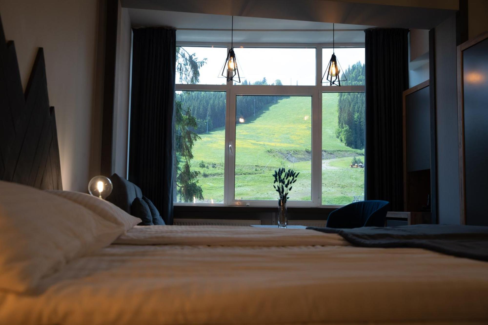 Blue Mountain Hotel Bukovel Eksteriør billede