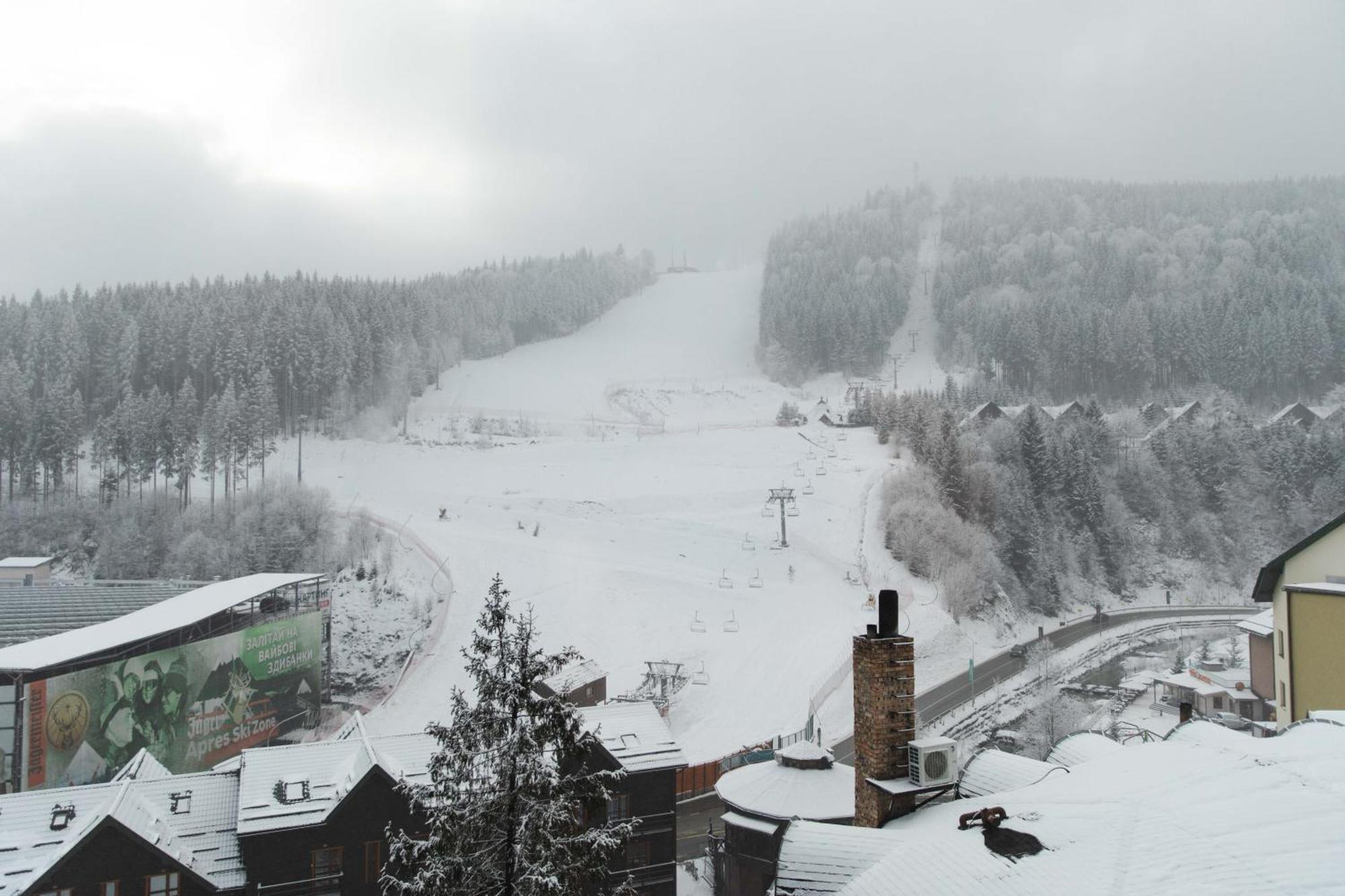Blue Mountain Hotel Bukovel Eksteriør billede